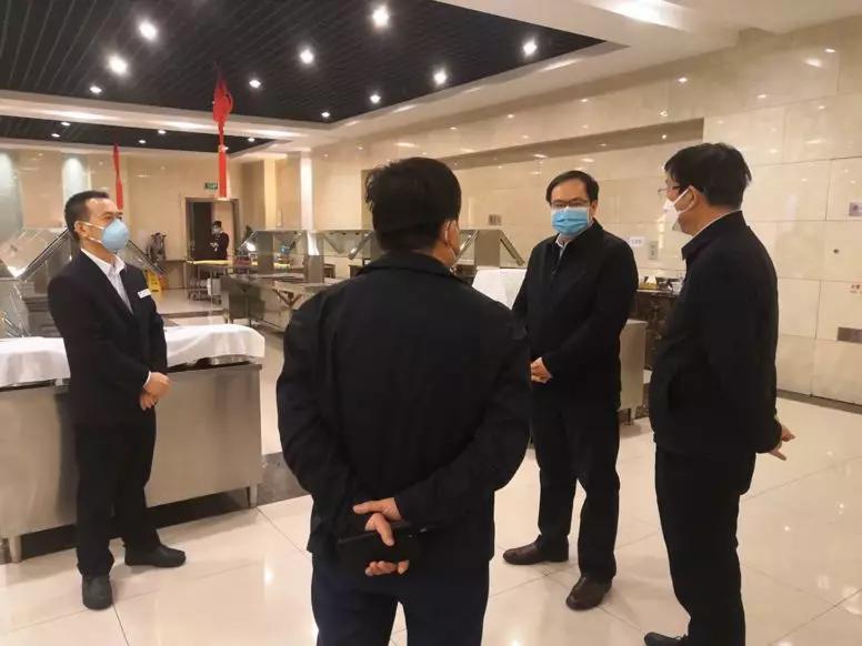 杨金成到中国J9九游会集团物业公司检查指导疫情防控工作