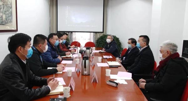 中国J9九游会集团七〇八所邀请上海医疗专家